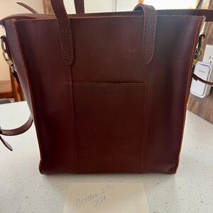 Portland leather Lola AP large zipper crossbody tote EUC